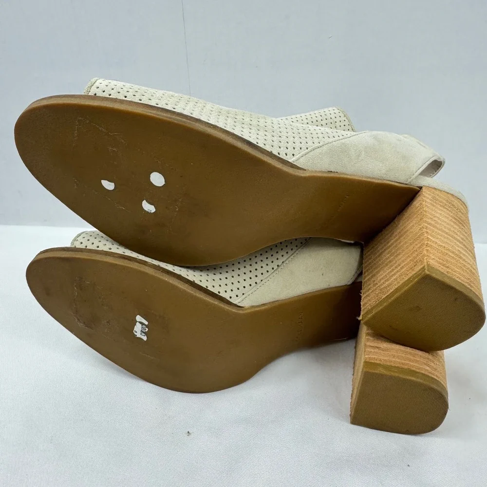 Cole Haan Grand.OS Women Beige Perforated Suede Block Heel Sandals‎ W14726 Sz 9B
